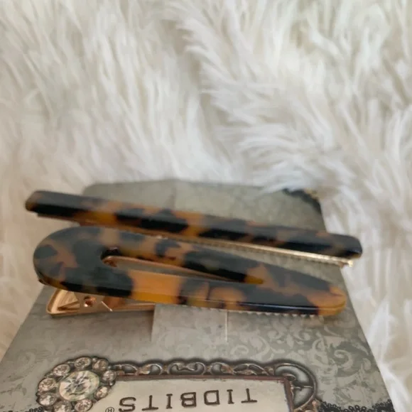 Brown and black tortoise print hair clips new - Picture 3 of 7